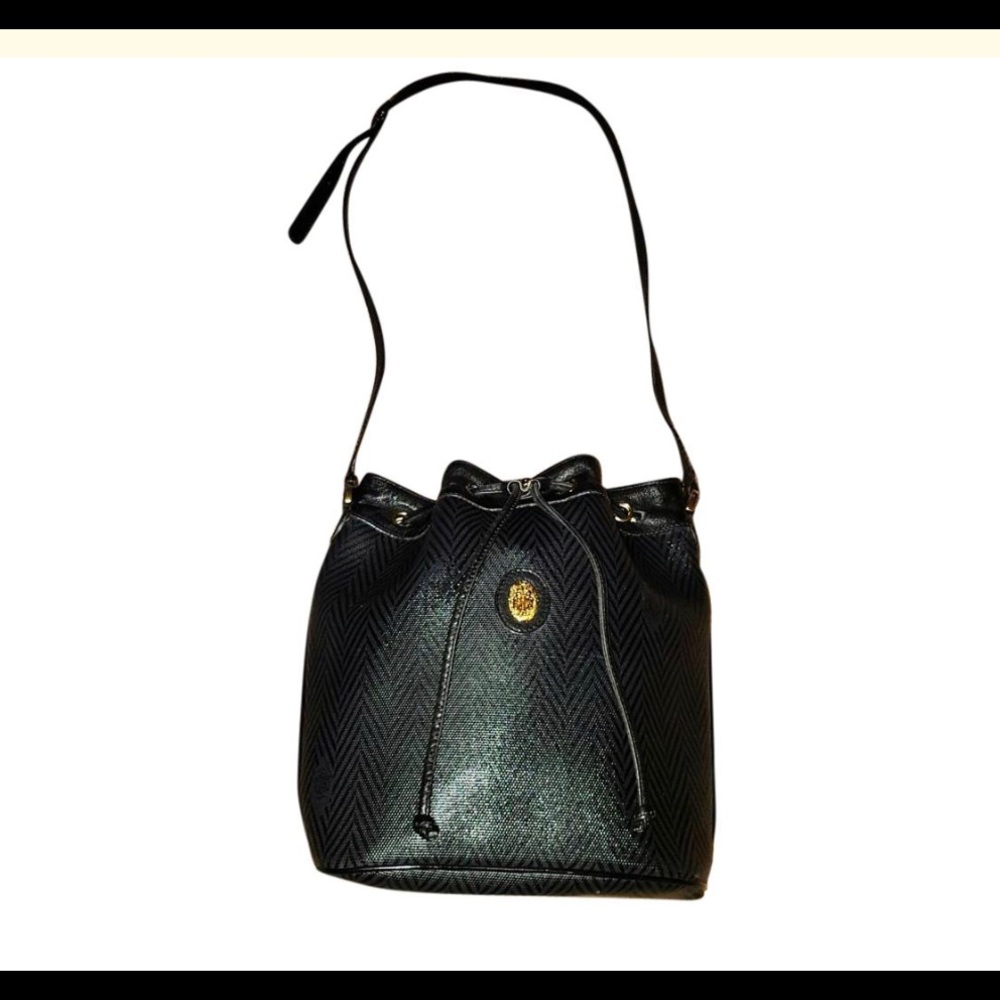 🔥🔥SALE🔥🔥FABULOUS CROSS BODY🔥🔥